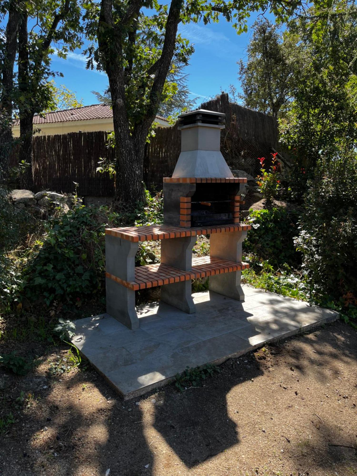 A Leira - Chalet Con Piscina En Becerril De La Sierra Buitenkant foto